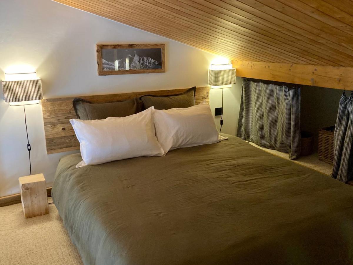 Appartement Ensoleille Aux Tines, Vue Massif Chamonix Exteriör bild